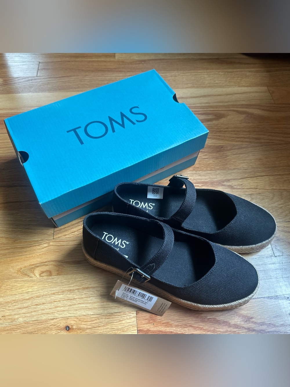 TOMS Black Canvas Mary Jane - Carolina
